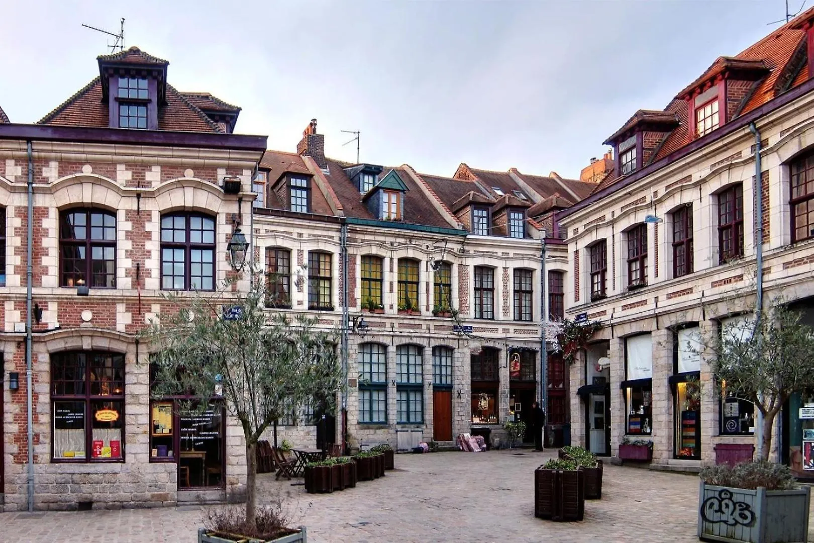 Atypical Flat In The Centre Of Lille. Apartment