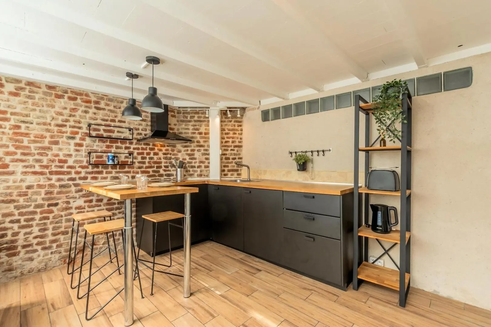 Apartament Atypical Flat In The Centre Of Lille.
